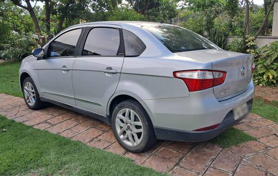 FIAT SIENA 1.4 MPI EL 8V FLEX 4P MANUAL FIAT SIENA 1.4 MPI EL 8V FLEX 4P MANUAL